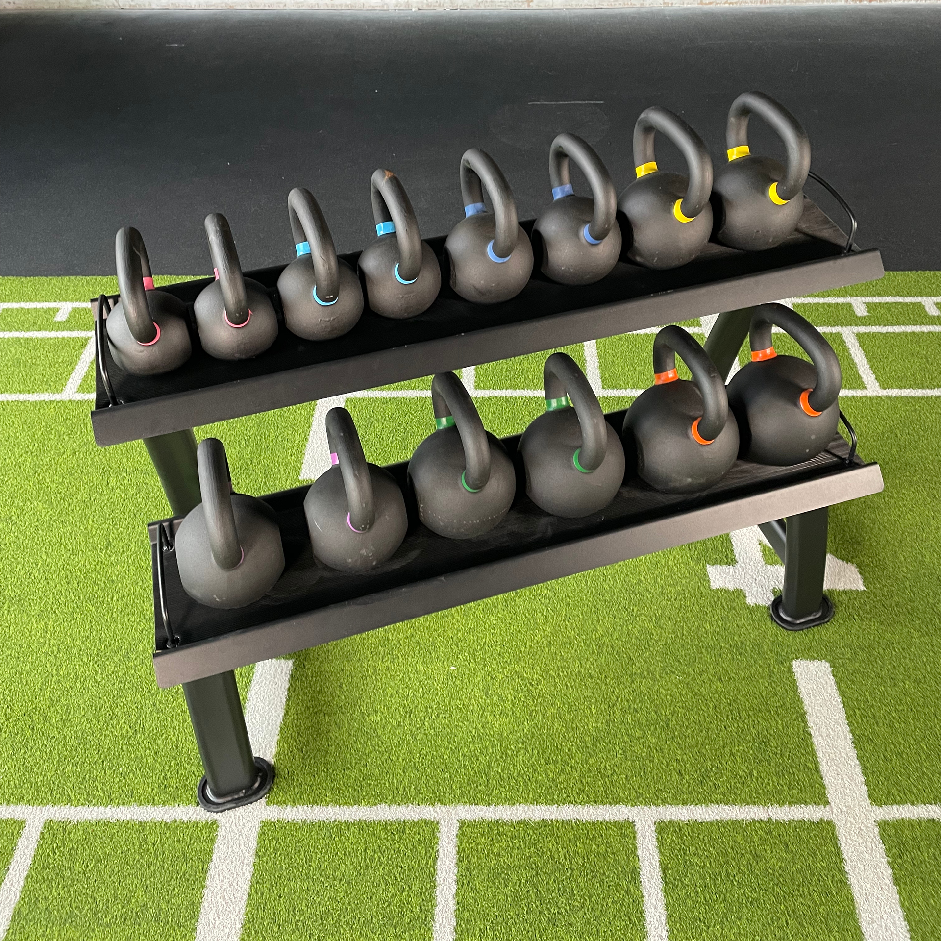 Support pour kettlebells PB Strong à 2 niveaux, noir