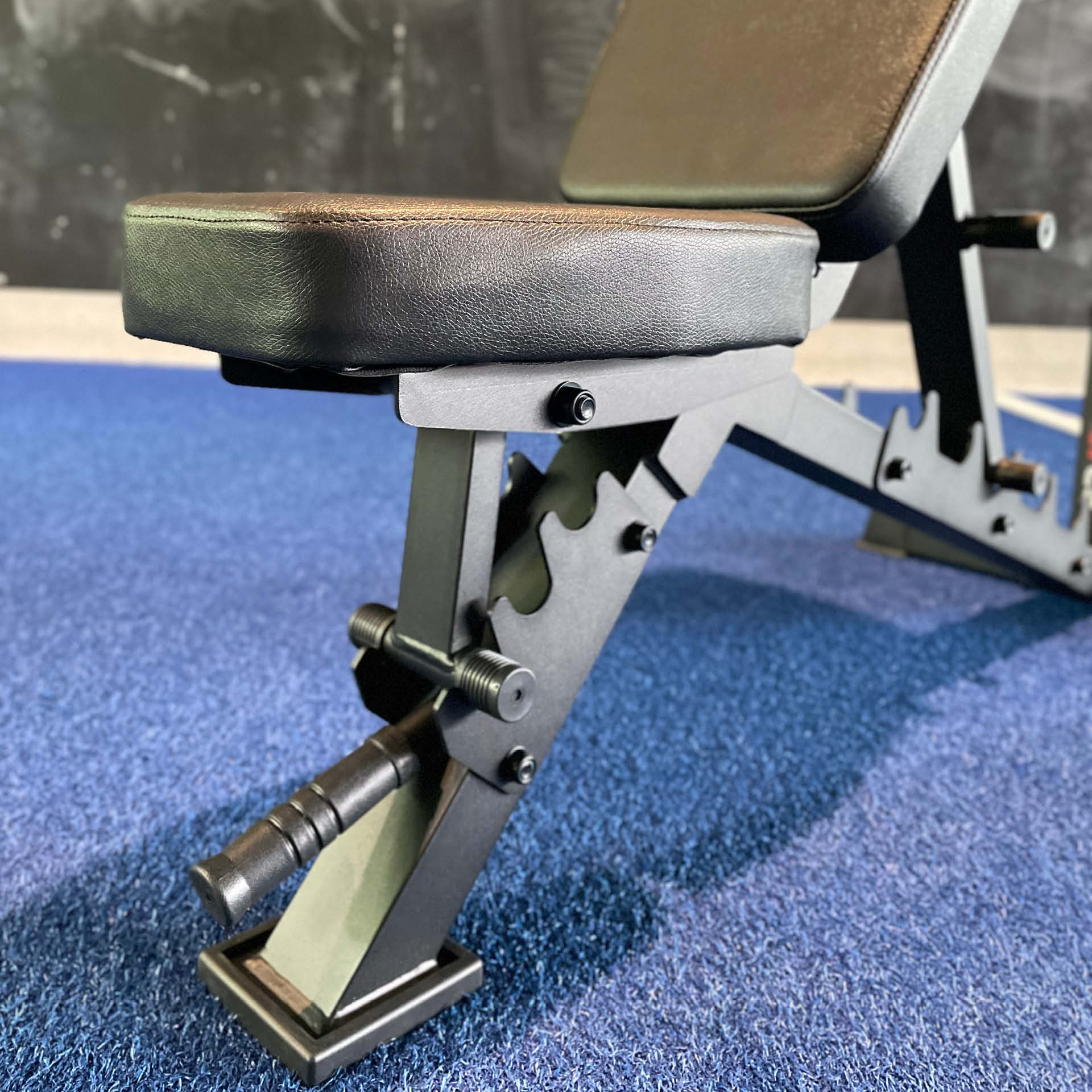 Banc de musculation réglable PB Strong